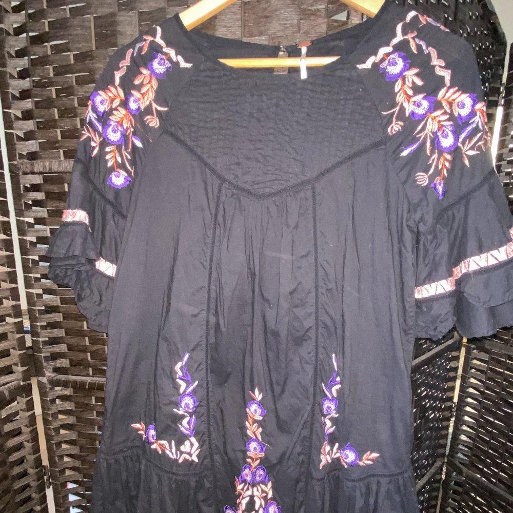 Free People black, purple, and pink floral mini dress or tunic top, size small